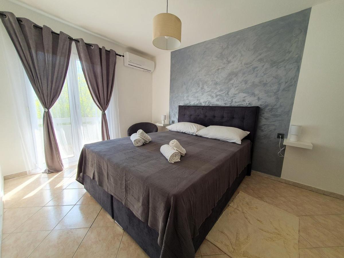 Apartments Mira Baska  Ngoại thất bức ảnh