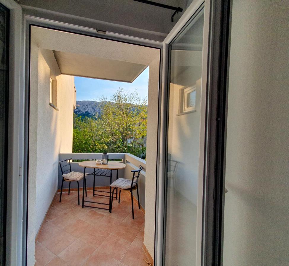 Apartments Mira Baska  Ngoại thất bức ảnh
