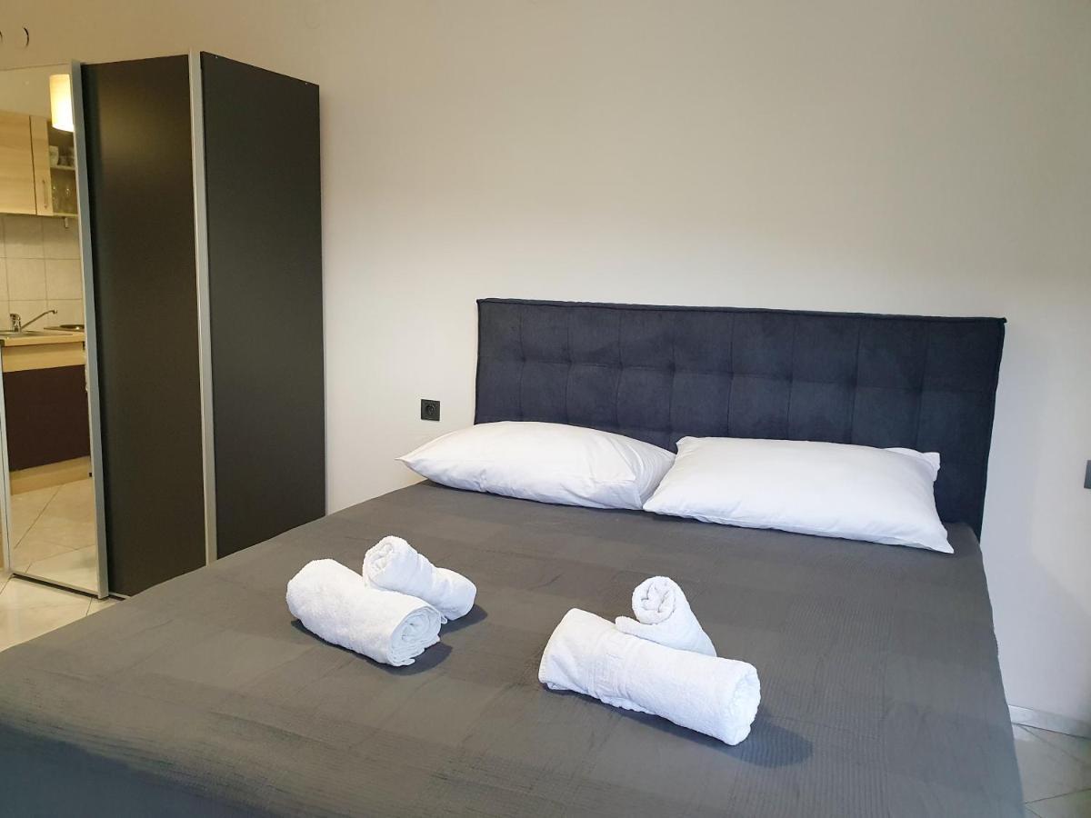 Apartments Mira Baska  Ngoại thất bức ảnh