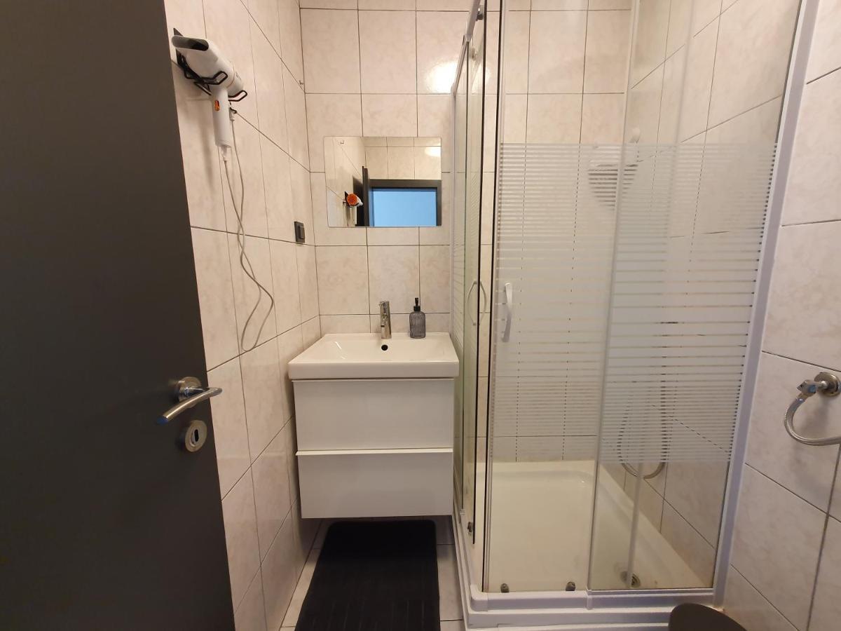 Apartments Mira Baska  Ngoại thất bức ảnh